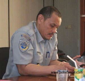Kabid Syahbandar Pelabuhan Laut Batam.foto potretkepri.com