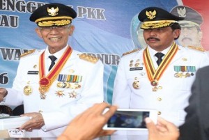 Gubernur Kepri HM Sani dan Wakil Gubernur Kepri H Nurdin Basirun. foto hms (potretkepri.com)