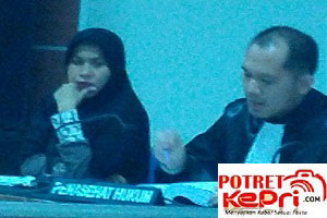 Sidang tindak kekerasan terhadap anak . foto (as/potretkepri.com)