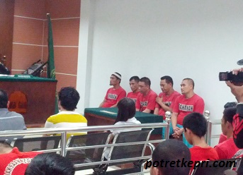 Sidang dugaan pemerasan yang dilakukan orang yang  mengaku sebagai anggota Badan Intelijen Negara (BIN) . foto (potretkepri.com)