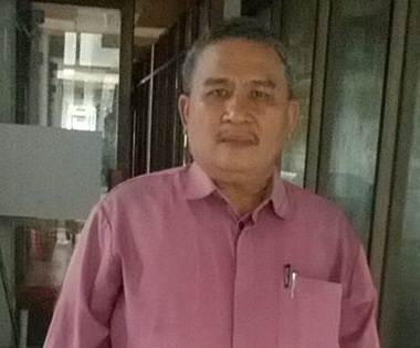 Ketua LSM Gebuki , Thomas AE . foto / as . (potretkepri.com)