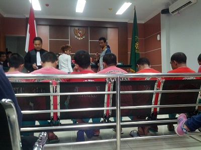 Sidang Asmara 22 massage